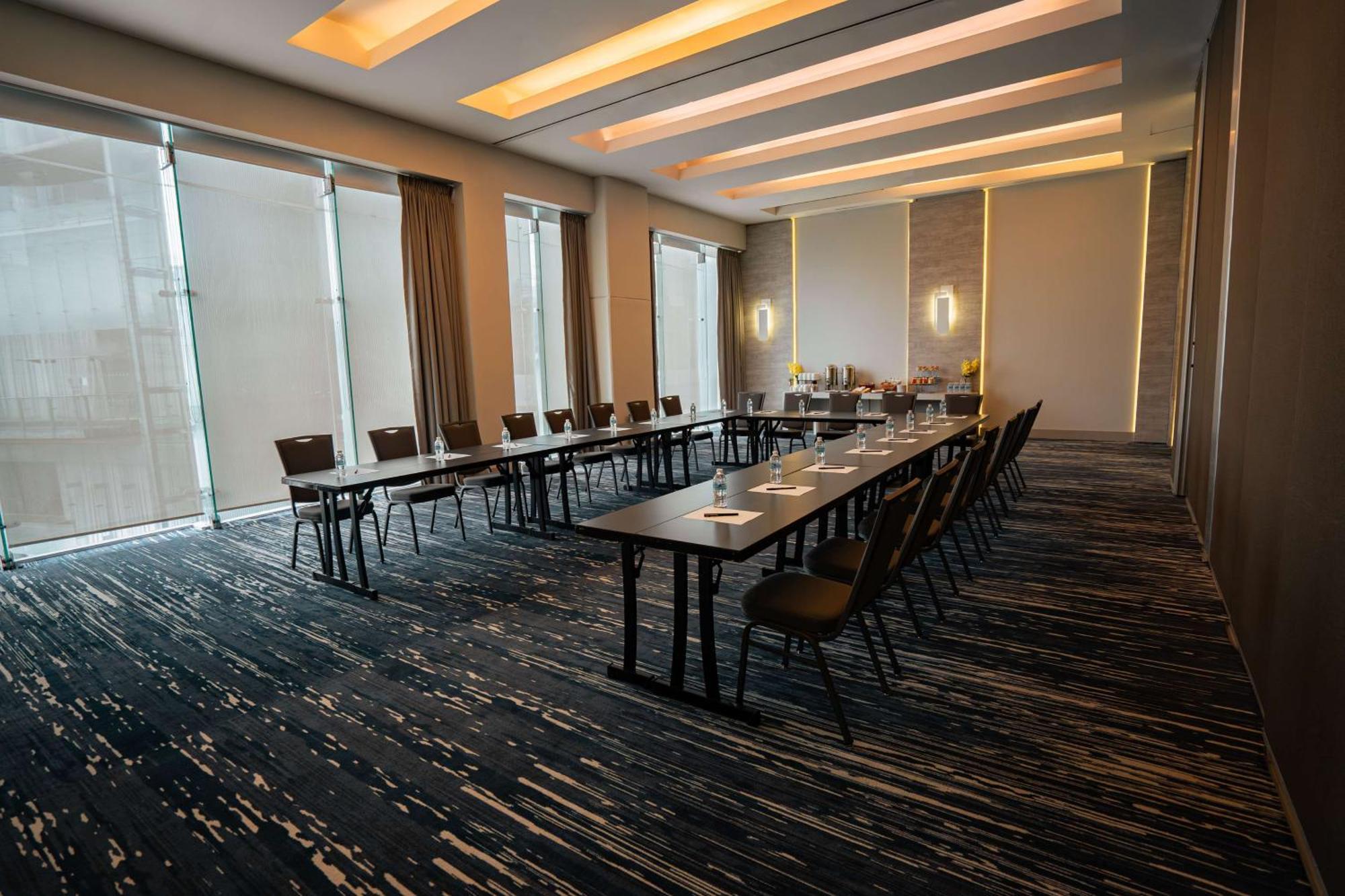 Hilton Garden Inn Mexico City Santa Fe Exterior photo